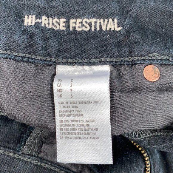American Eagle Hi Rise Festival Shorts 2 - Picture 10 of 11